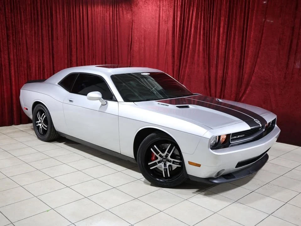 2010 Dodge Challenger SRT8 & 392 3rd Gen - Image 2 of 19