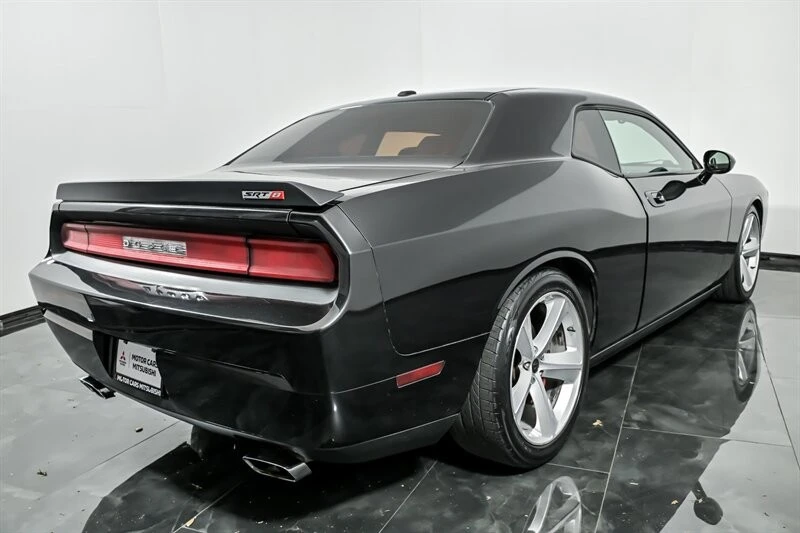2010 Dodge Challenger SRT8 & 392 3rd Gen - Image 9 of 28