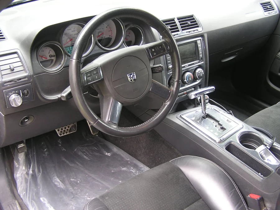 2010 Dodge Challenger SRT8 & 392 3rd Gen - Image 4 of 8