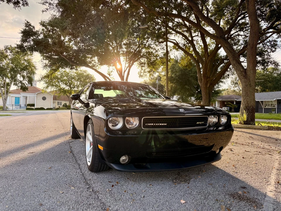 2010 Dodge Challenger SRT8 & 392 3rd Gen - Image 18 of 31
