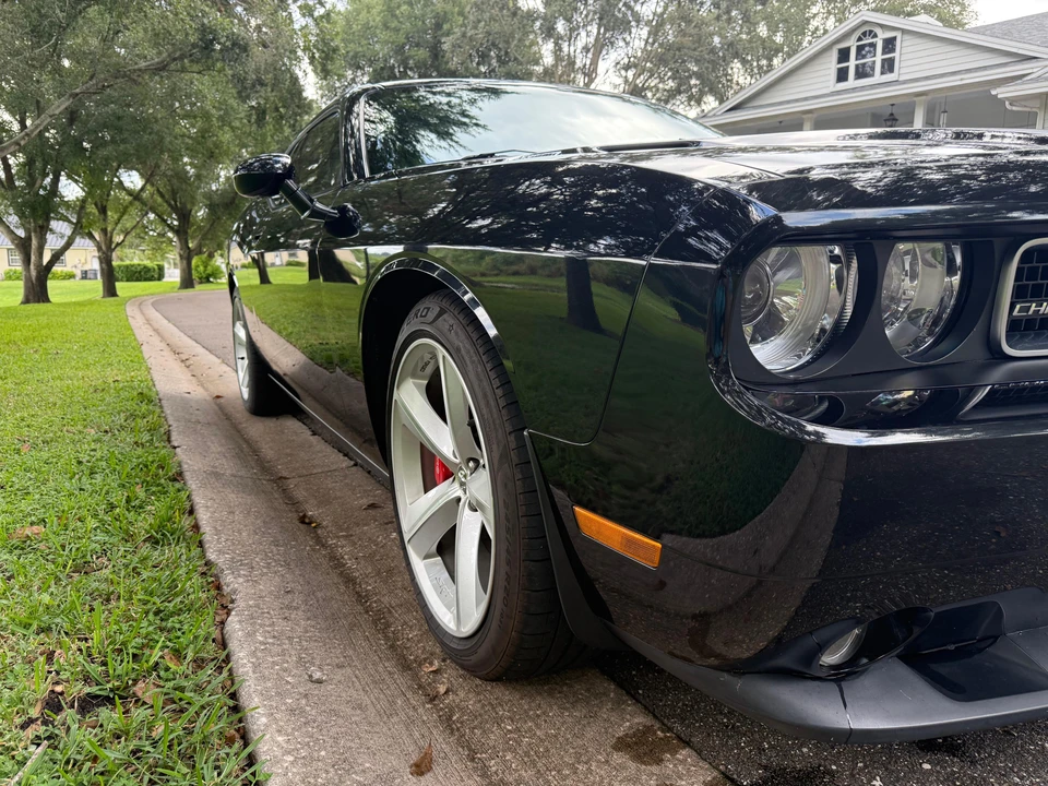 2010 Dodge Challenger SRT8 & 392 3rd Gen - Image 19 of 31