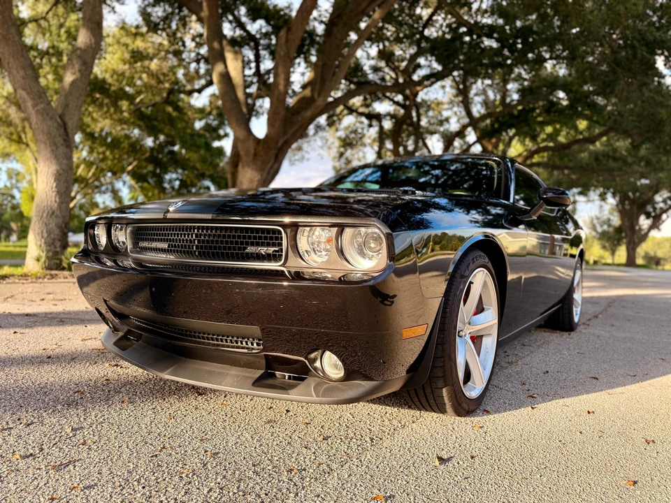 2010 Dodge Challenger SRT8 & 392 3rd Gen - Image 8 of 31