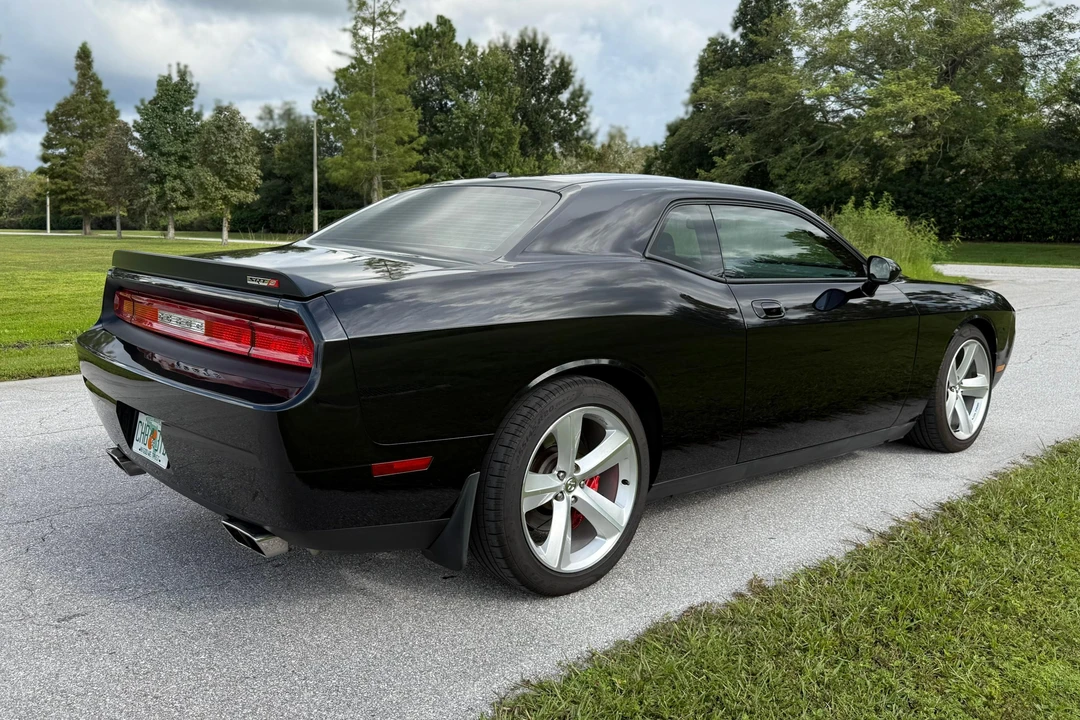 2010 Dodge Challenger SRT8 & 392 3rd Gen - Image 4 of 31