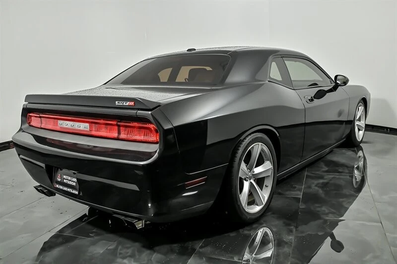 2010 Dodge Challenger SRT8 & 392 3rd Gen - Image 9 of 27