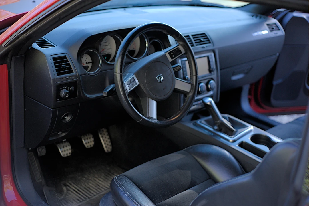 2010 Dodge Challenger SRT8 & 392 3rd Gen - Image 27 of 31