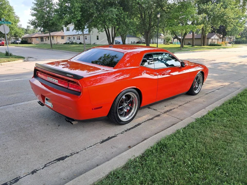 2010 Dodge Challenger SRT8 & 392 3rd Gen - Image 8 of 24