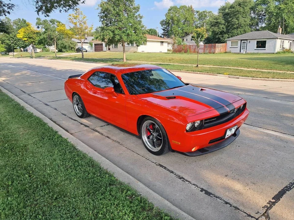 2010 Dodge Challenger SRT8 & 392 3rd Gen - Image 3 of 24
