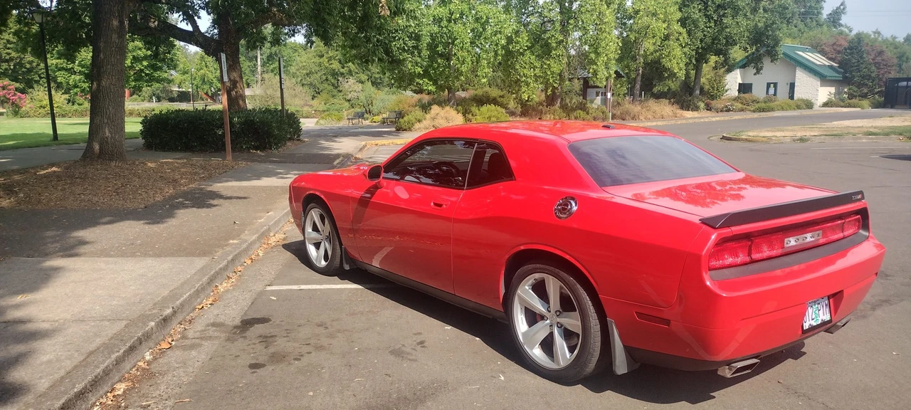 2010 Dodge Challenger SRT8 & 392 3rd Gen - Image 18 of 31