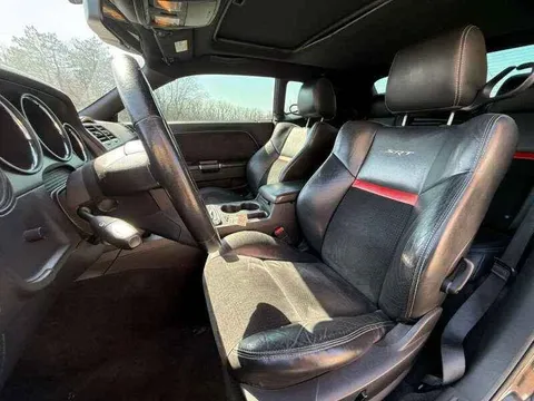 2010 Dodge Challenger - Image 4 of 9