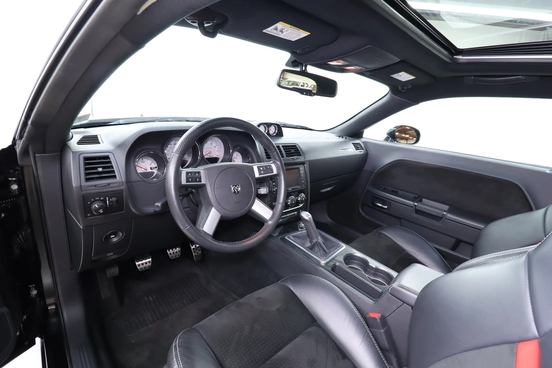 2010 Dodge Challenger SRT8 & 392 3rd Gen - Image 9 of 31