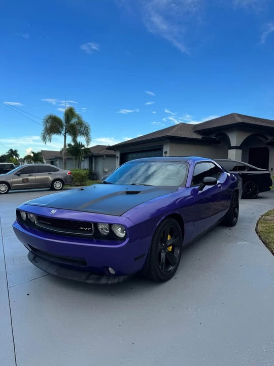 2010 Dodge Challenger SRT8 & 392 3rd Gen - Image 4 of 18