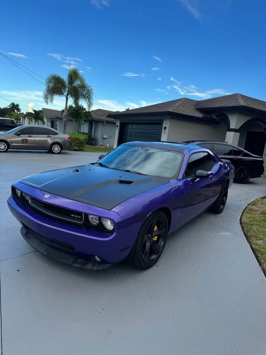 2010 Dodge Challenger SRT8 & 392 3rd Gen - Image 5 of 18
