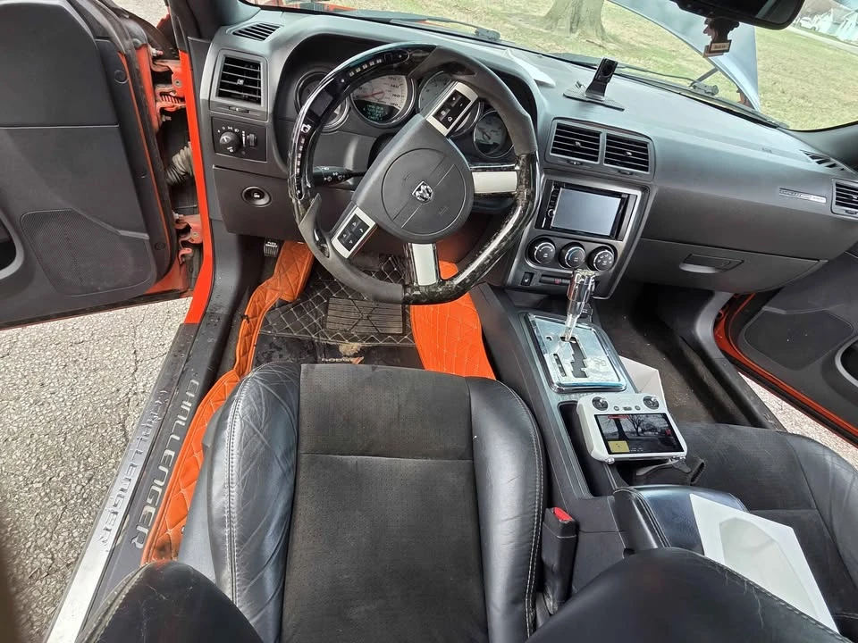 2010 Dodge Challenger SRT8 & 392 3rd Gen - Image 9 of 13