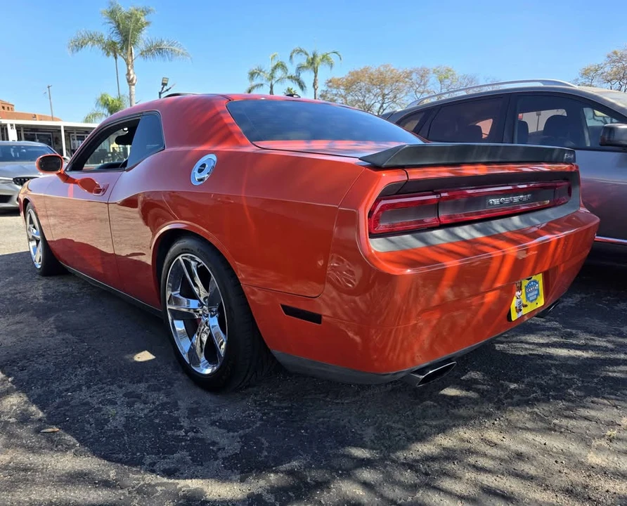 2010 Dodge Challenger SRT8 & 392 3rd Gen - Image 9 of 16