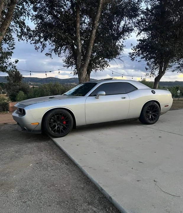 2010 Dodge Challenger SRT8 & 392 3rd Gen - Image 6 of 7