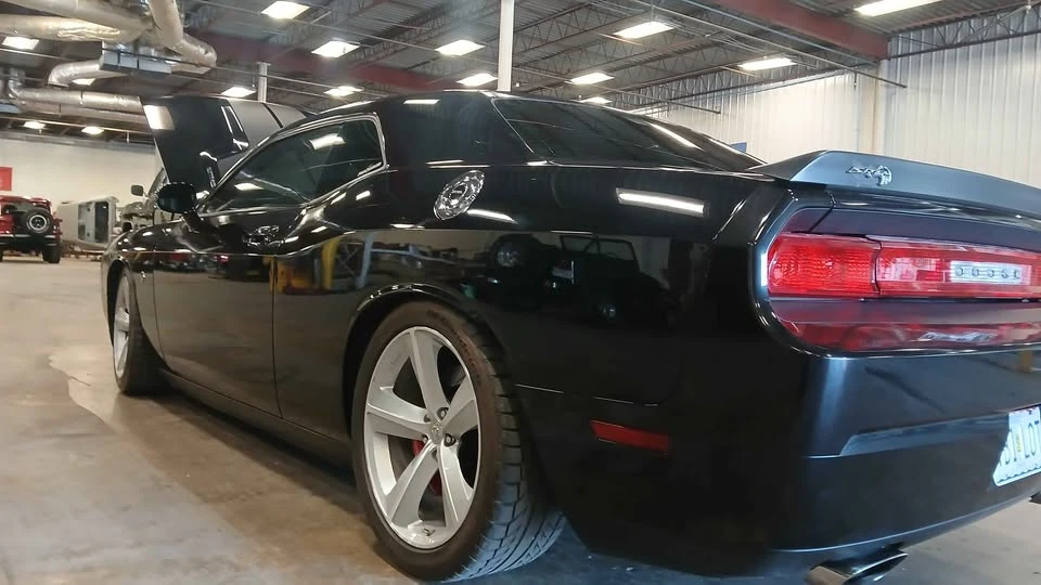 2010 Dodge Challenger SRT8 & 392 3rd Gen - Image 9 of 10