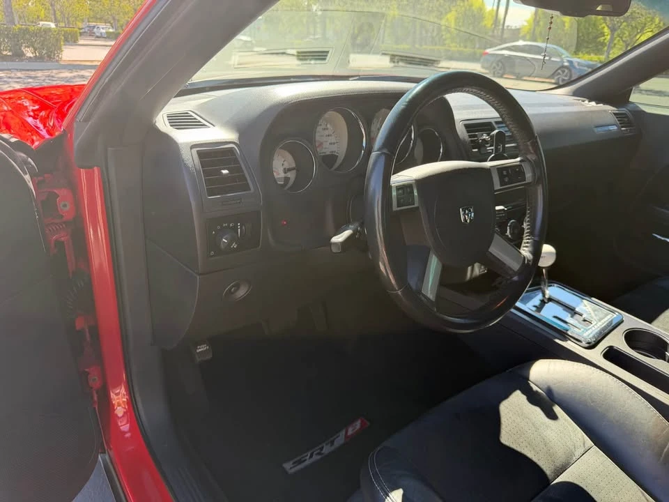 2010 Dodge Challenger SRT8 & 392 3rd Gen - Image 4 of 20