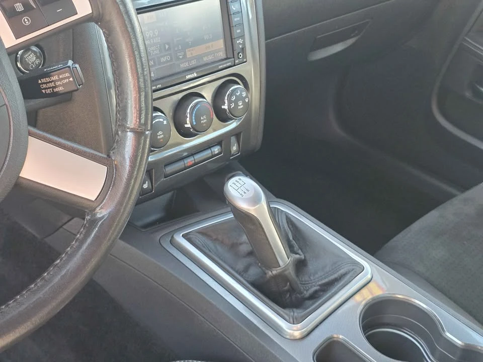 2010 Dodge Challenger SRT8 & 392 3rd Gen - Image 4 of 10