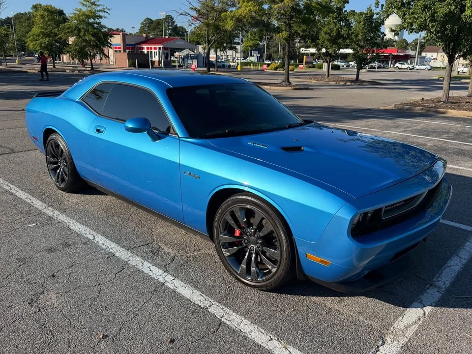 2010 Dodge Challenger SRT8 & 392 3rd Gen - Image 6 of 15