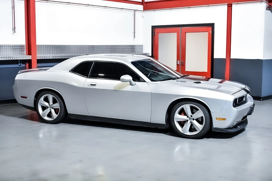 2010 Dodge Challenger SRT8 & 392 3rd Gen - Image 7 of 30