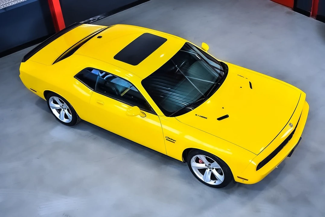 2010 Dodge Challenger SRT8 & 392 3rd Gen - Image 18 of 30