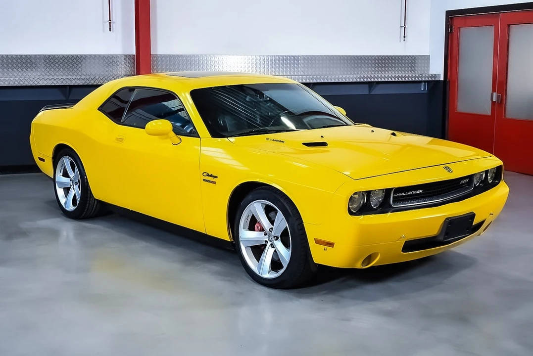 2010 Dodge Challenger SRT8 & 392 3rd Gen - Image 9 of 30