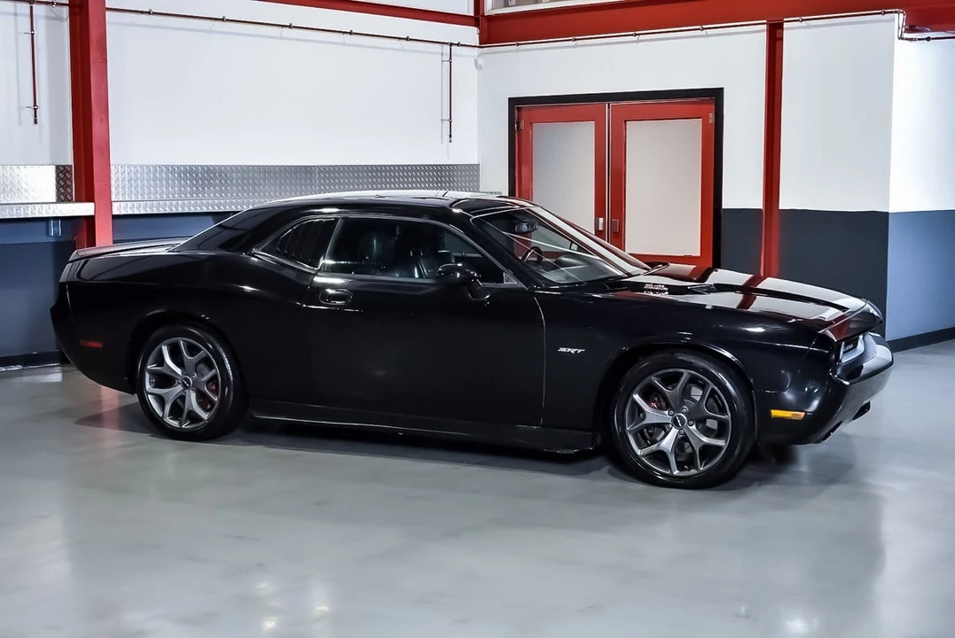 2010 Dodge Challenger SRT8 & 392 3rd Gen - Image 9 of 30