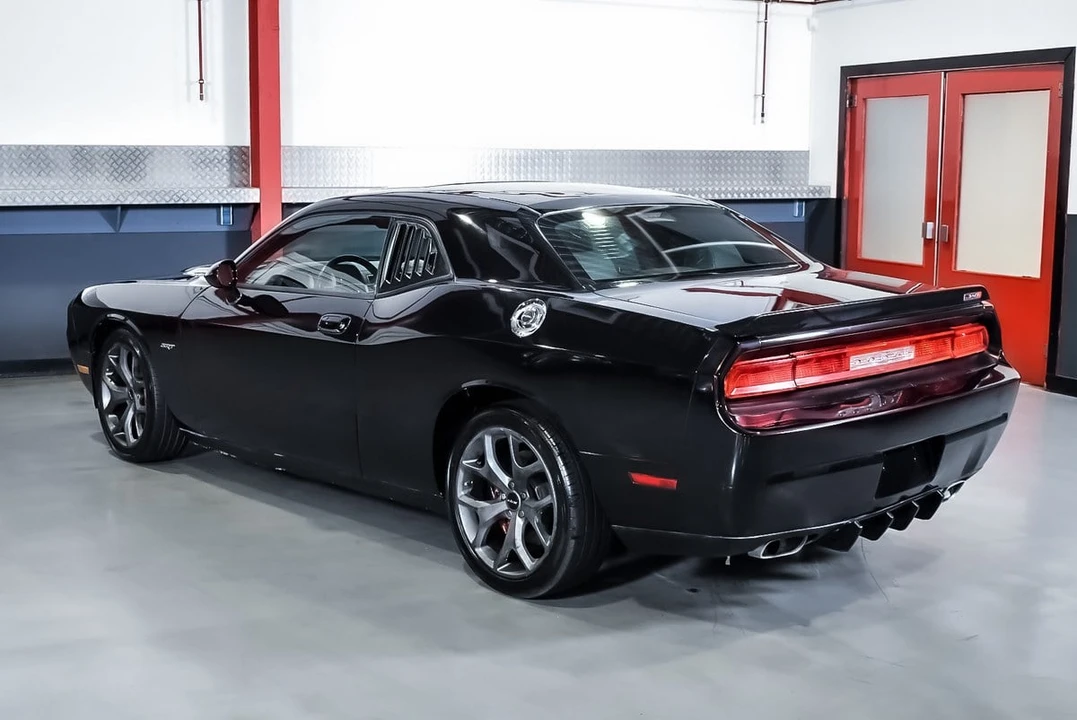 2010 Dodge Challenger SRT8 & 392 3rd Gen - Image 17 of 30