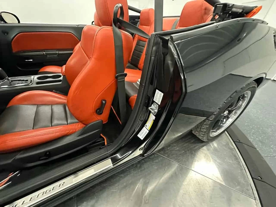 2010 Dodge Challenger SRT8 & 392 3rd Gen - Image 10 of 31
