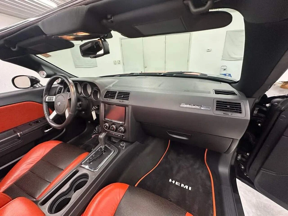 2010 Dodge Challenger SRT8 & 392 3rd Gen - Image 25 of 31