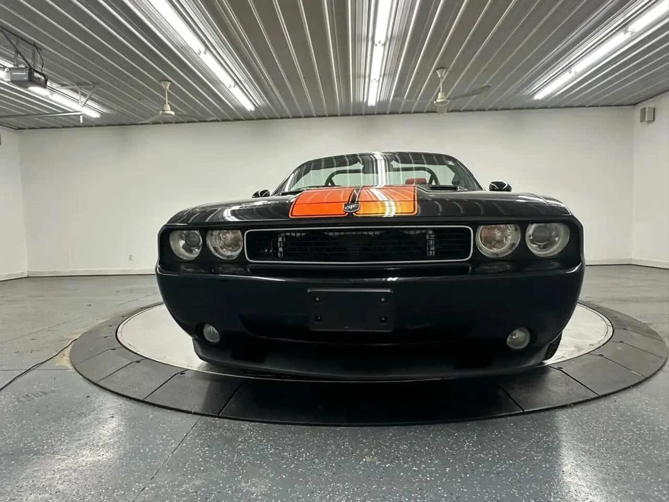 2010 Dodge Challenger SRT8 & 392 3rd Gen - Image 30 of 31