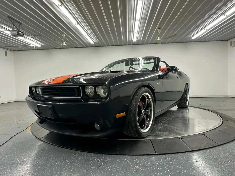 2010 Dodge Challenger SRT8 & 392 3rd Gen - Image 2 of 31