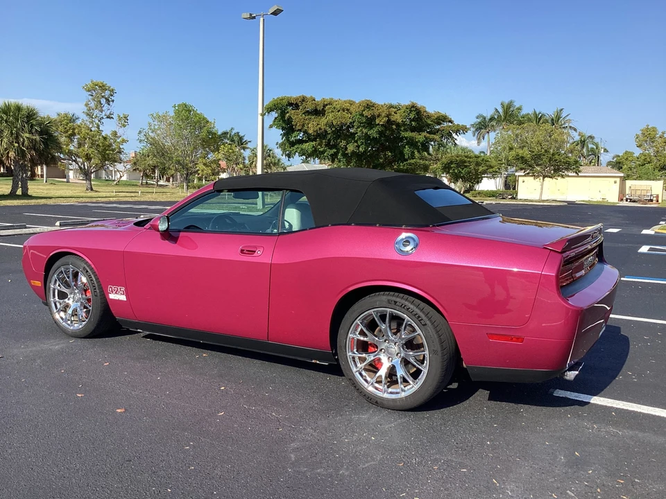 2010 Dodge Challenger SRT8 & 392 3rd Gen - Image 21 of 31