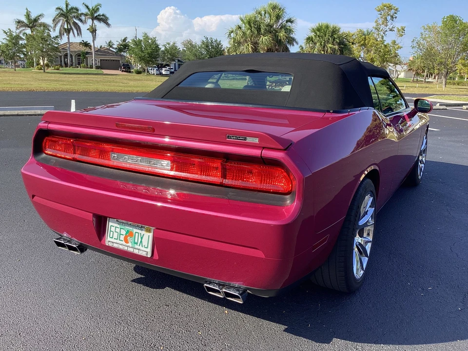 2010 Dodge Challenger SRT8 & 392 3rd Gen - Image 18 of 31