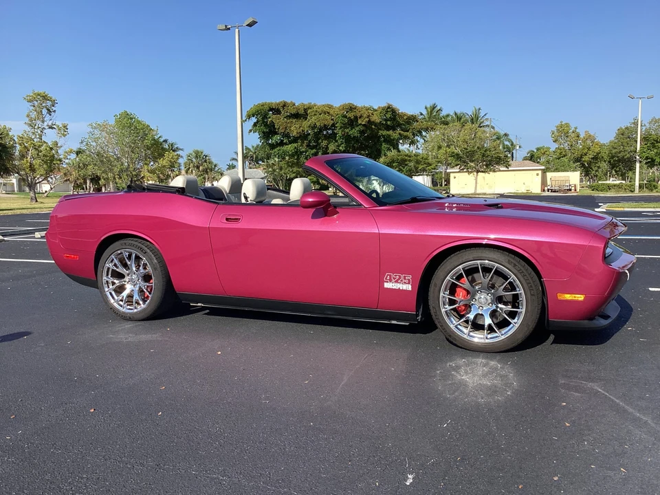 2010 Dodge Challenger SRT8 & 392 3rd Gen - Image 6 of 31