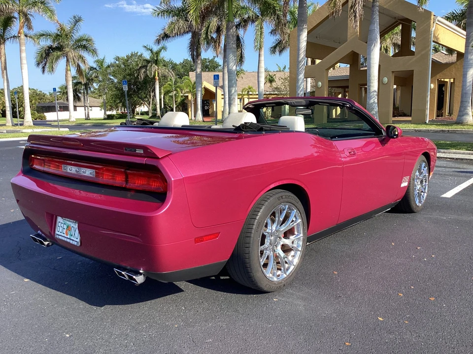 2010 Dodge Challenger SRT8 & 392 3rd Gen - Image 8 of 31