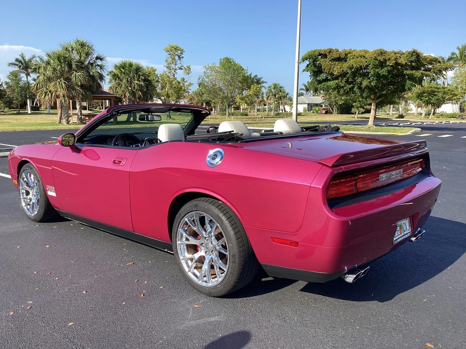 2010 Dodge Challenger SRT8 & 392 3rd Gen - Image 11 of 31