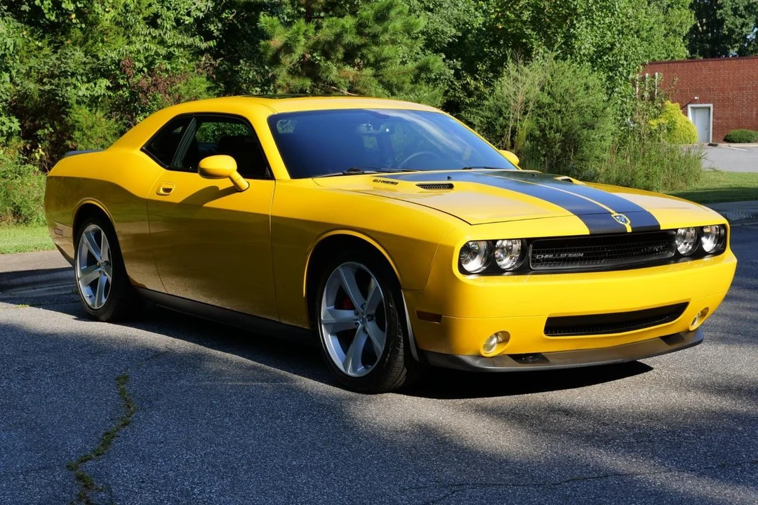 2010 Dodge Challenger SRT8 & 392 3rd Gen - Image 5 of 31