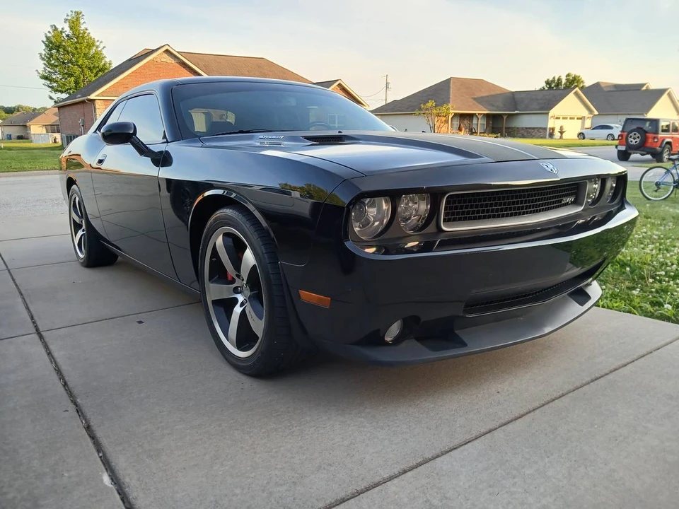 2010 Dodge Challenger SRT8 & 392 3rd Gen - Image 8 of 20