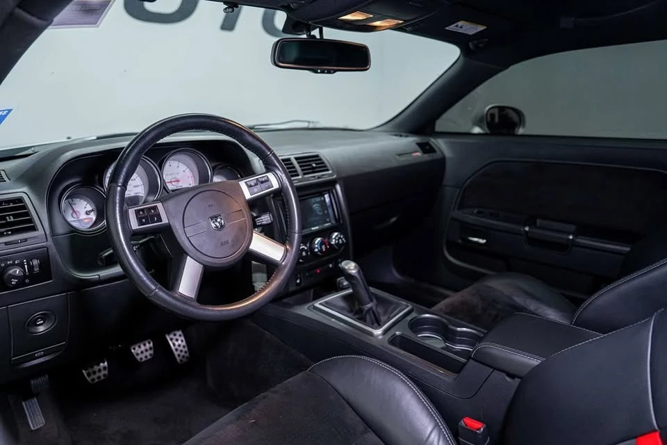 2010 Dodge Challenger SRT8 & 392 3rd Gen - Image 16 of 19
