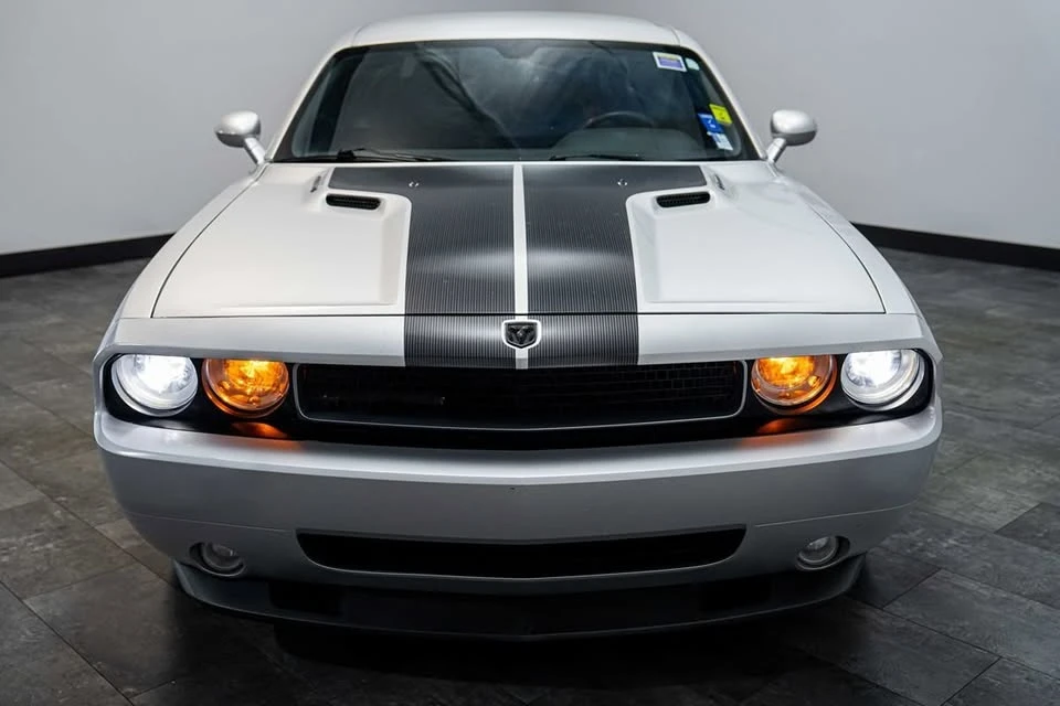 2010 Dodge Challenger SRT8 & 392 3rd Gen - Image 9 of 19