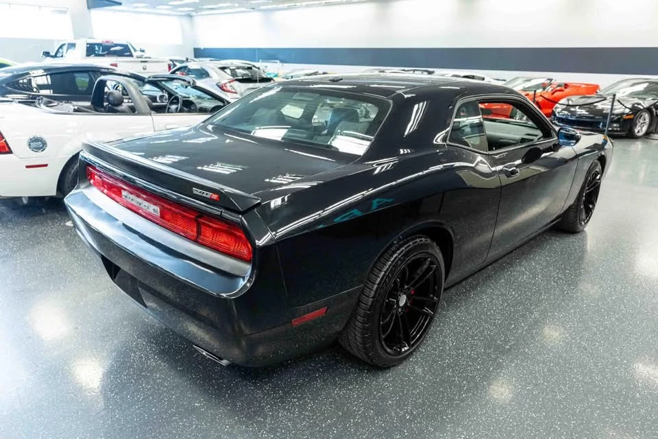 2010 Dodge Challenger SRT8 & 392 3rd Gen - Image 6 of 15