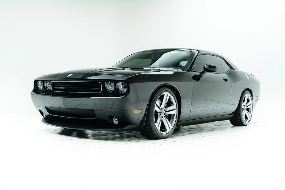 2010 Dodge Challenger SRT8 & 392 3rd Gen - Image 9 of 12