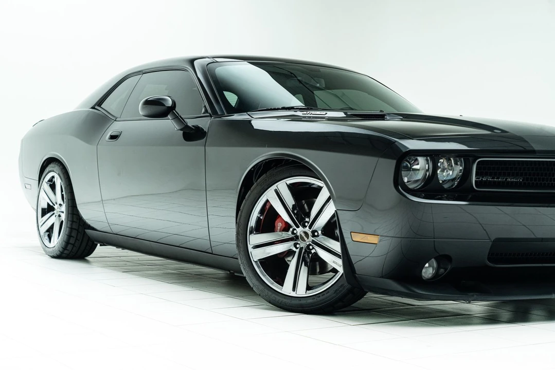 2010 Dodge Challenger SRT8 & 392 3rd Gen - Image 3 of 12