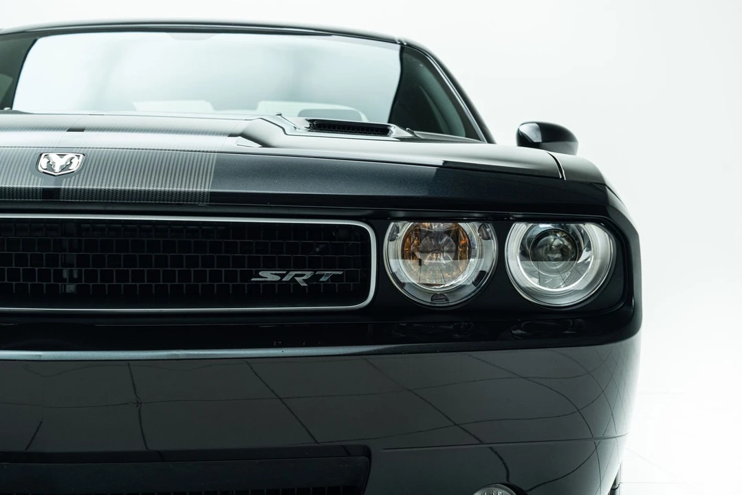 2010 Dodge Challenger SRT8 & 392 3rd Gen - Image 8 of 12