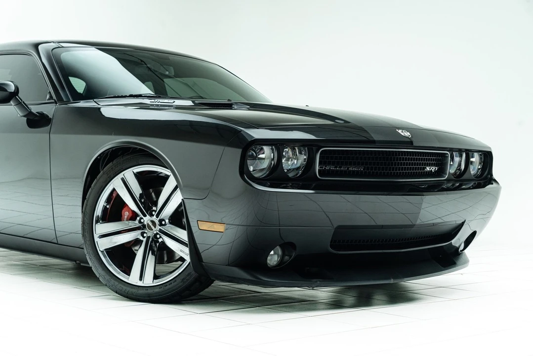 2010 Dodge Challenger SRT8 & 392 3rd Gen - Image 4 of 12