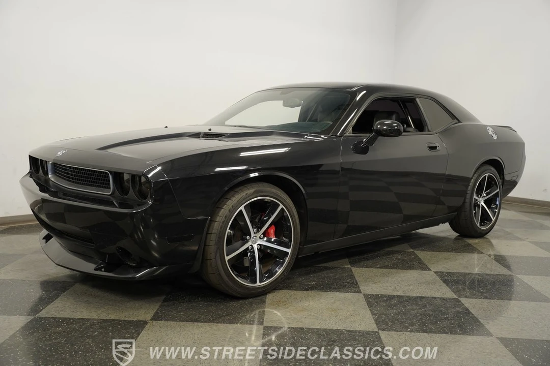 2010 Dodge Challenger SRT8 & 392 3rd Gen - Image 6 of 31