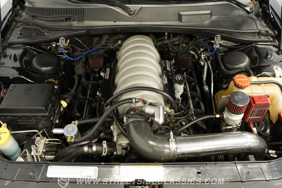 2010 Dodge Challenger SRT8 & 392 3rd Gen - Image 5 of 31