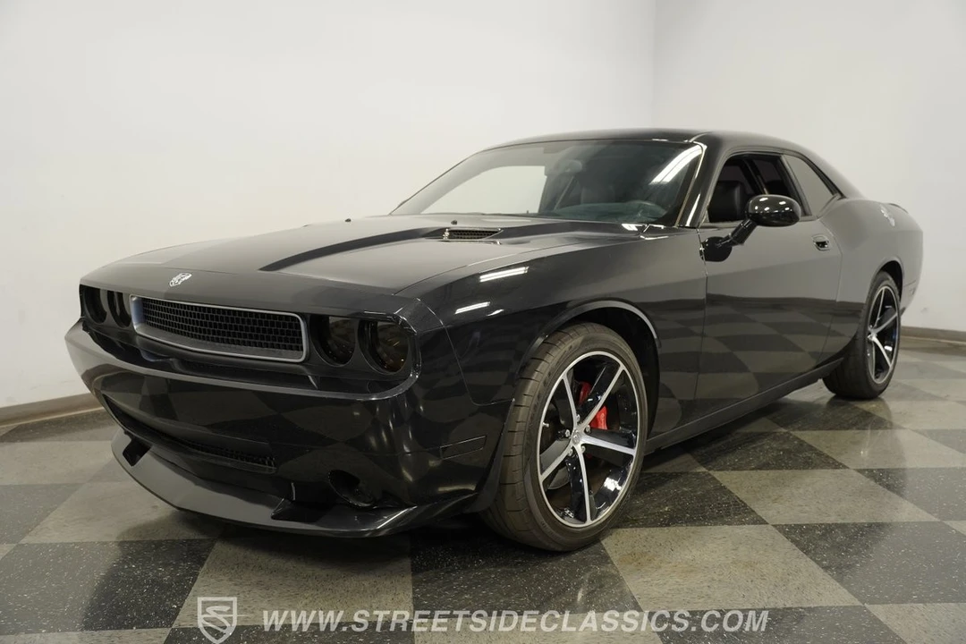 2010 Dodge Challenger SRT8 & 392 3rd Gen - Image 19 of 31