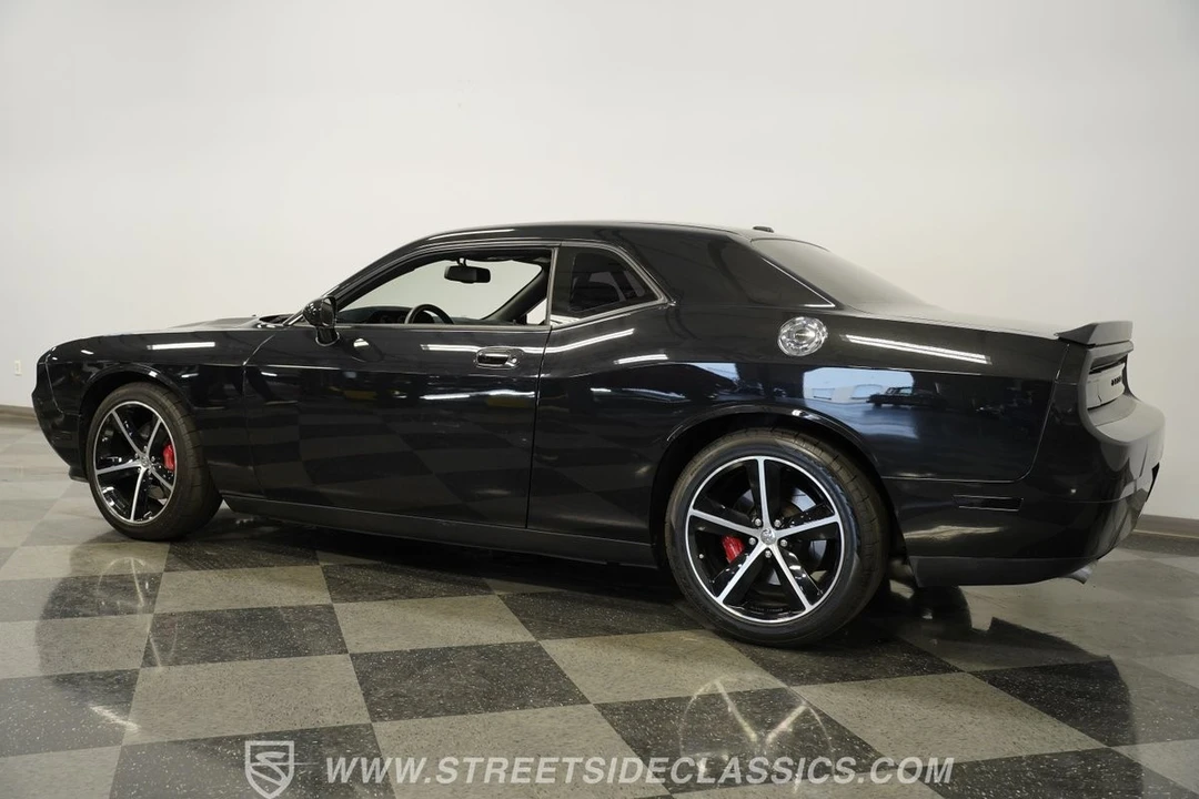 2010 Dodge Challenger SRT8 & 392 3rd Gen - Image 9 of 31